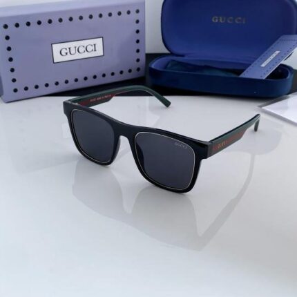 Gucci Black 1001