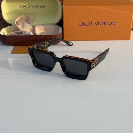 LouisVuitton 9812 black